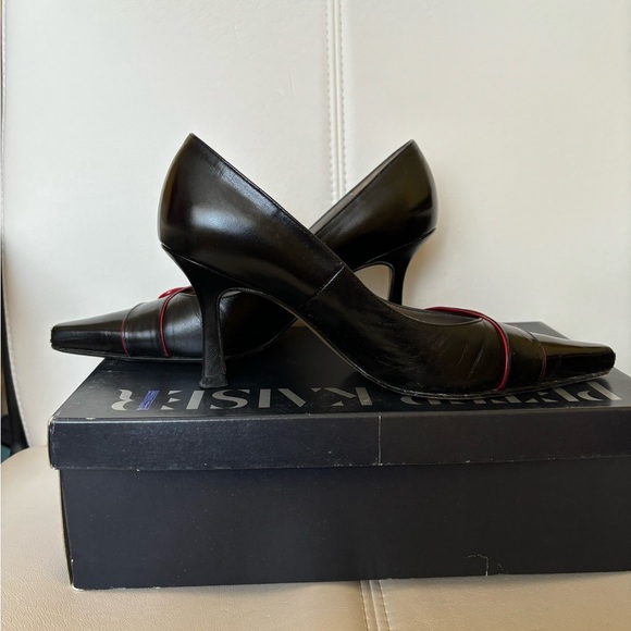 Pointy toe heels - Picture 3 of 4